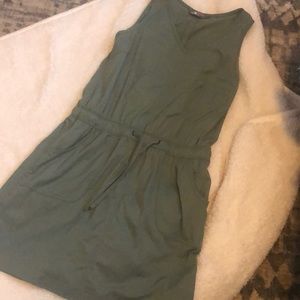 North Face green skirt jumper.